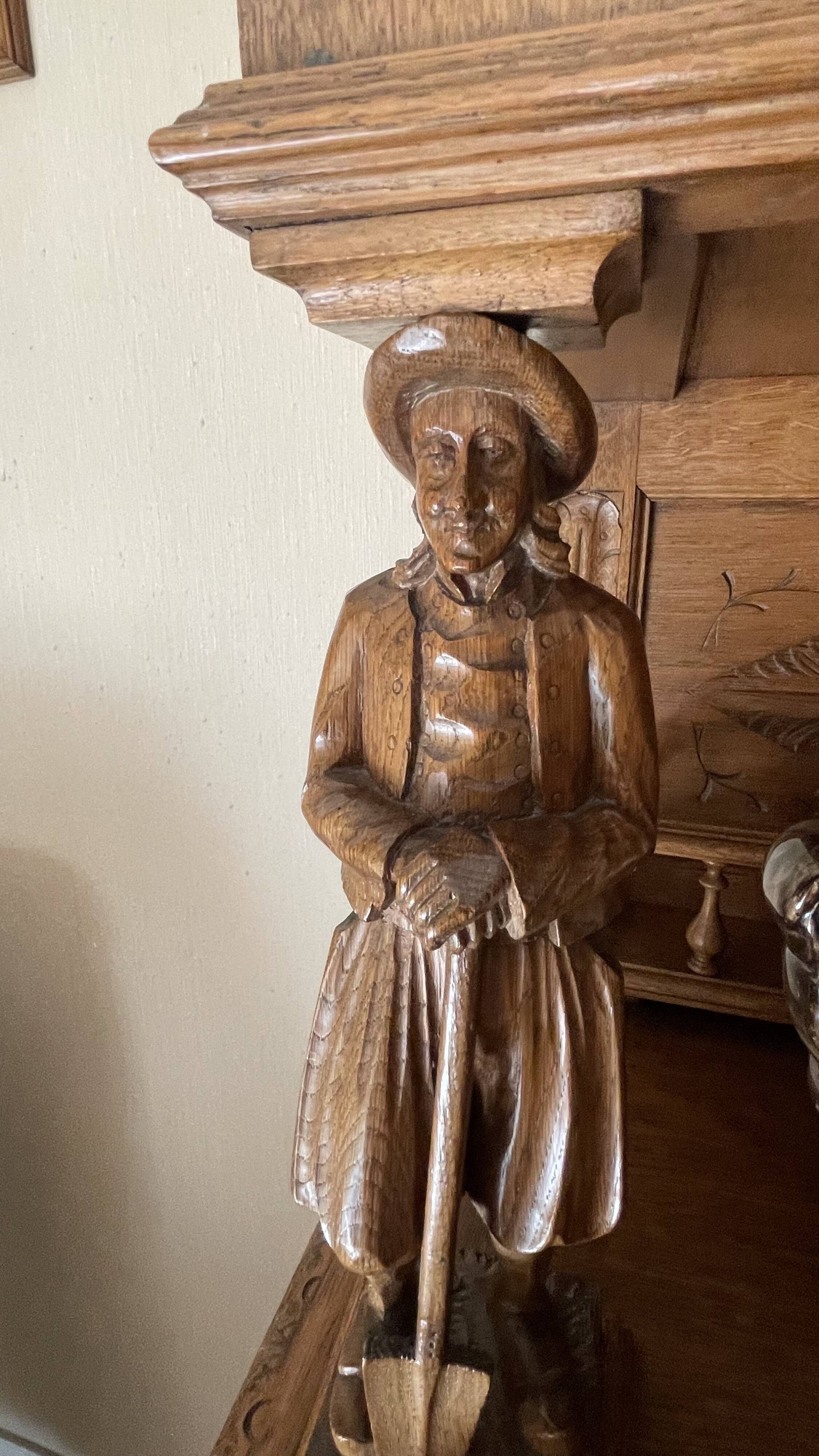 Superb Breton buffet finely carved