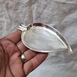 Individual table ashtray