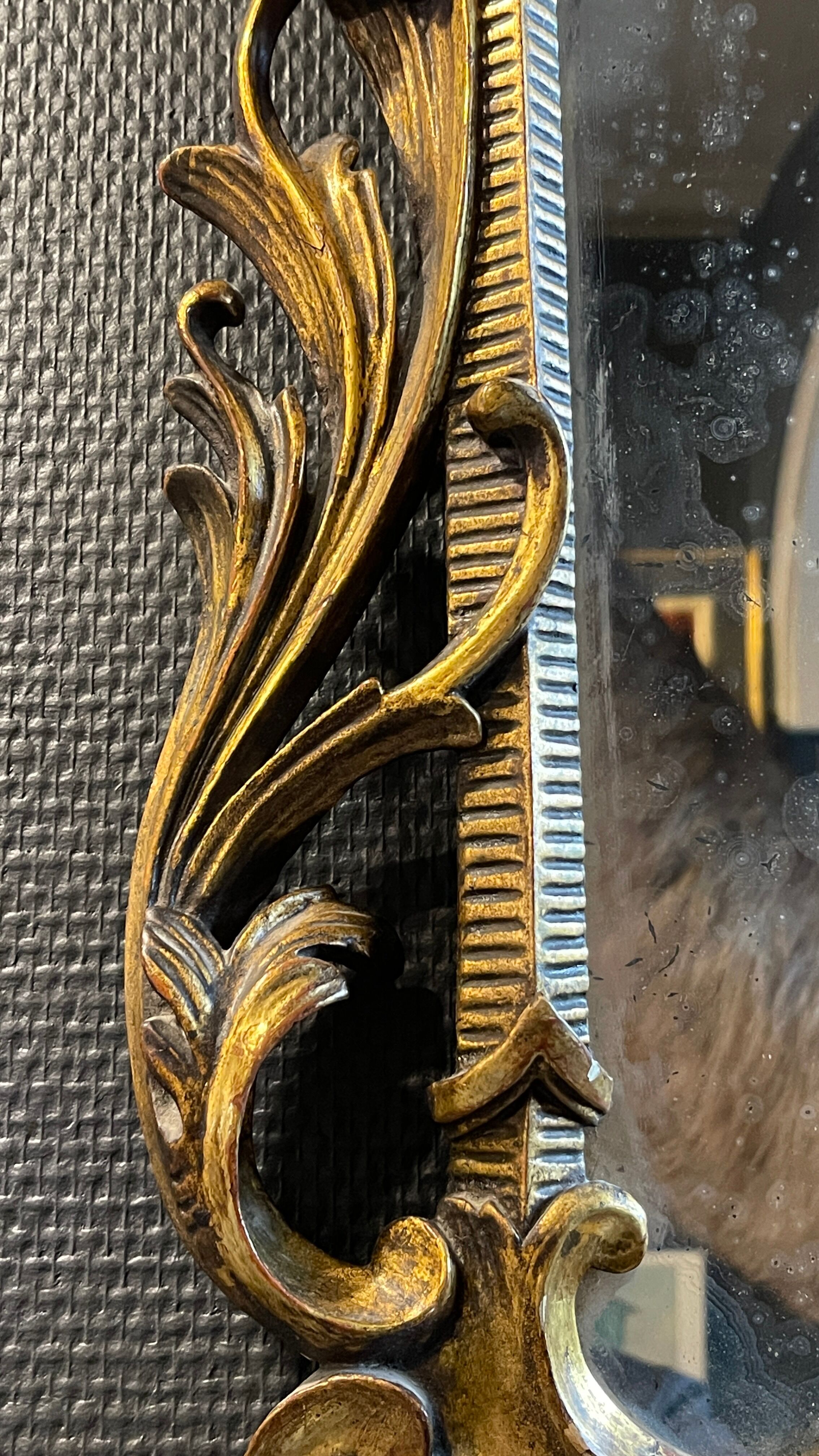 Gilded mirror Louis XV Rocaille in Carved and Stuqué Wood, nineteenth century