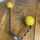 Patére en fer forgé torsadé et boules en bois
