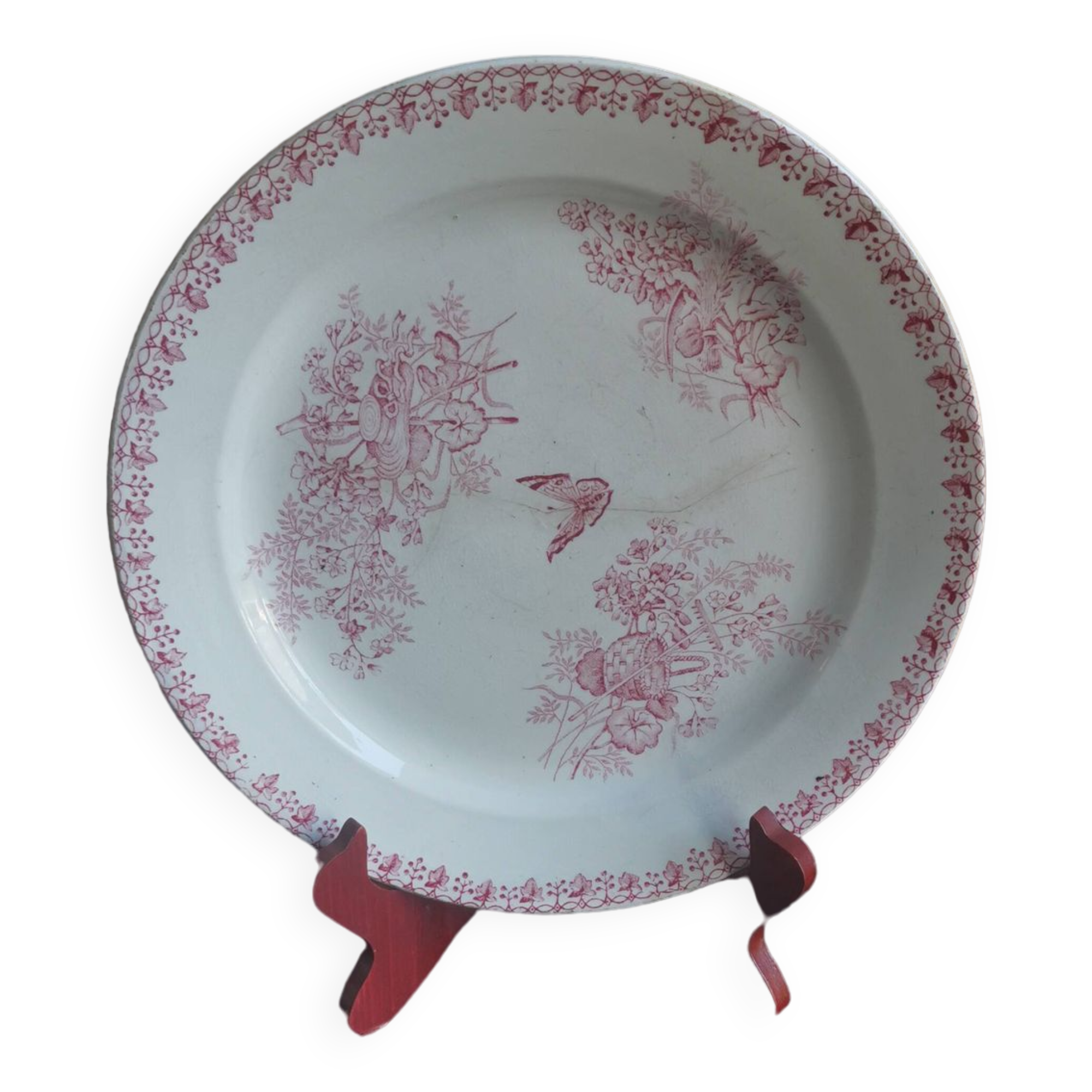 Flat round dish in pink iron earth Earthenware from Onnaing