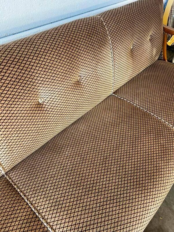 Canapé vintage en bois / canapé-lit / canapé