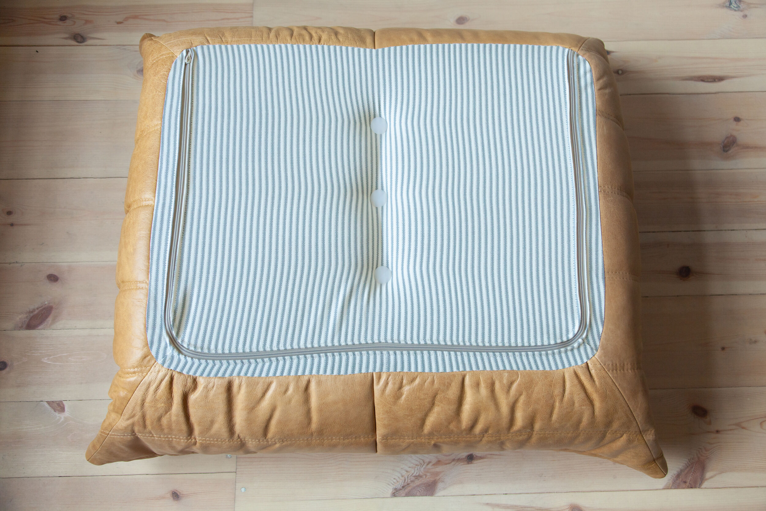 Ottoman Togo in camel leather  designed by Michel Ducaroy 1973