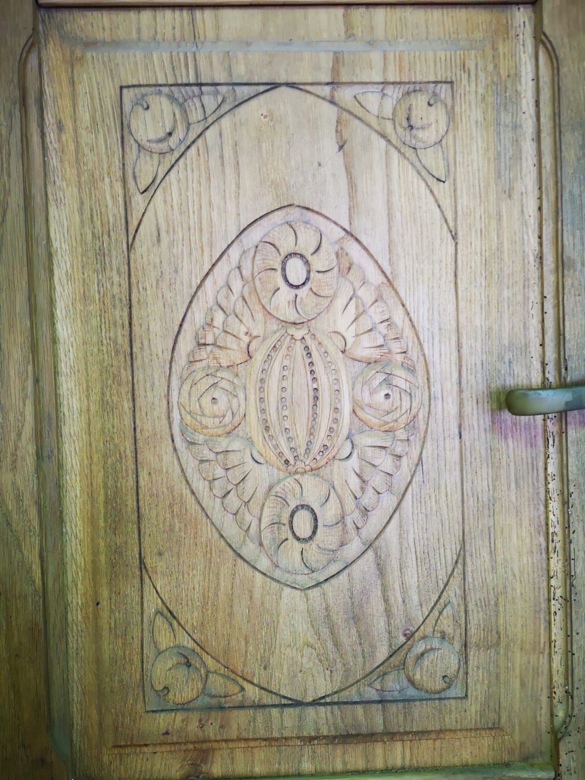 Ancienne chambre froide en bois
