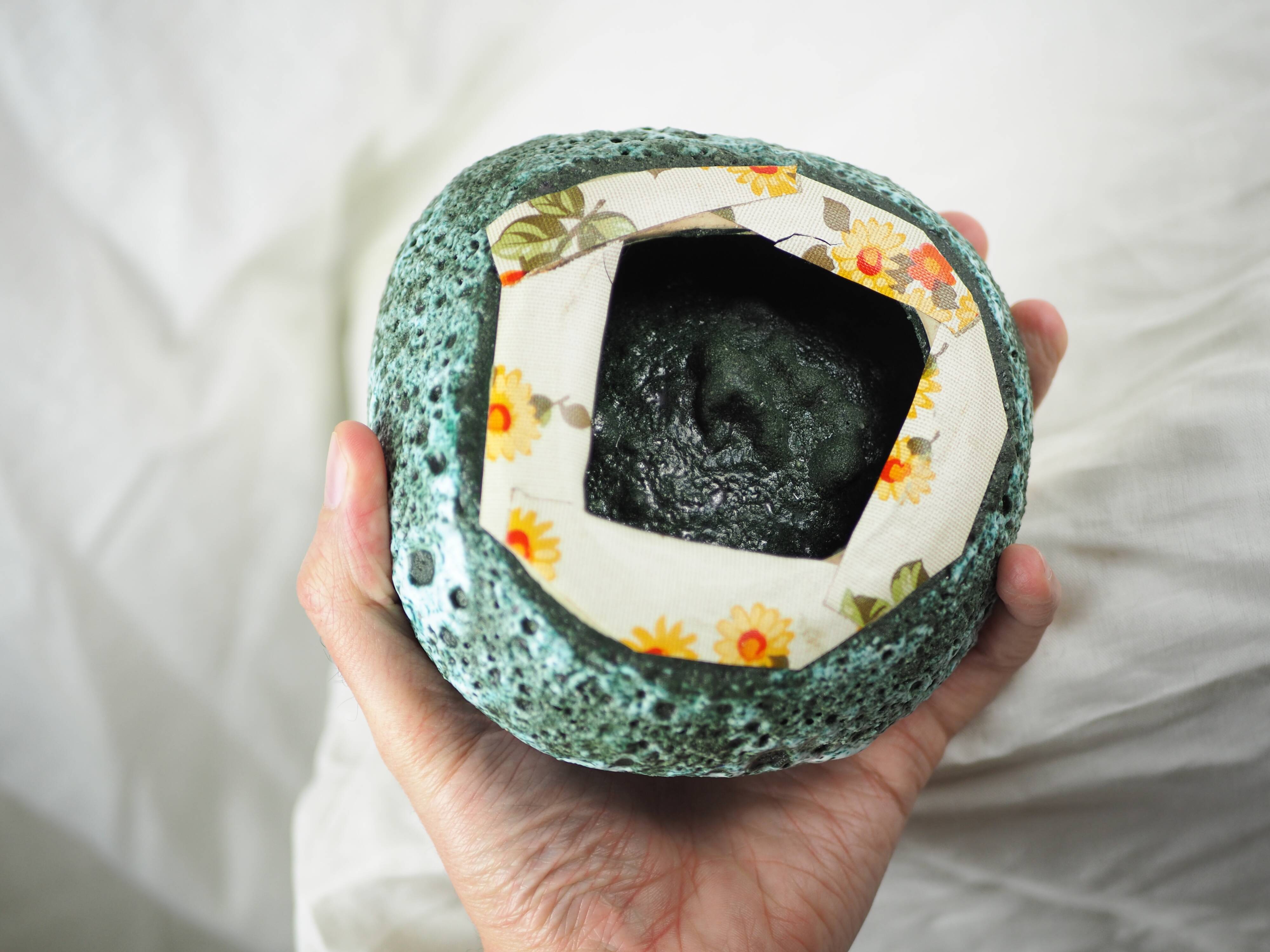 Lava and cyan foam enamel ashtray - Fat lava ceramic - 60s - 70s