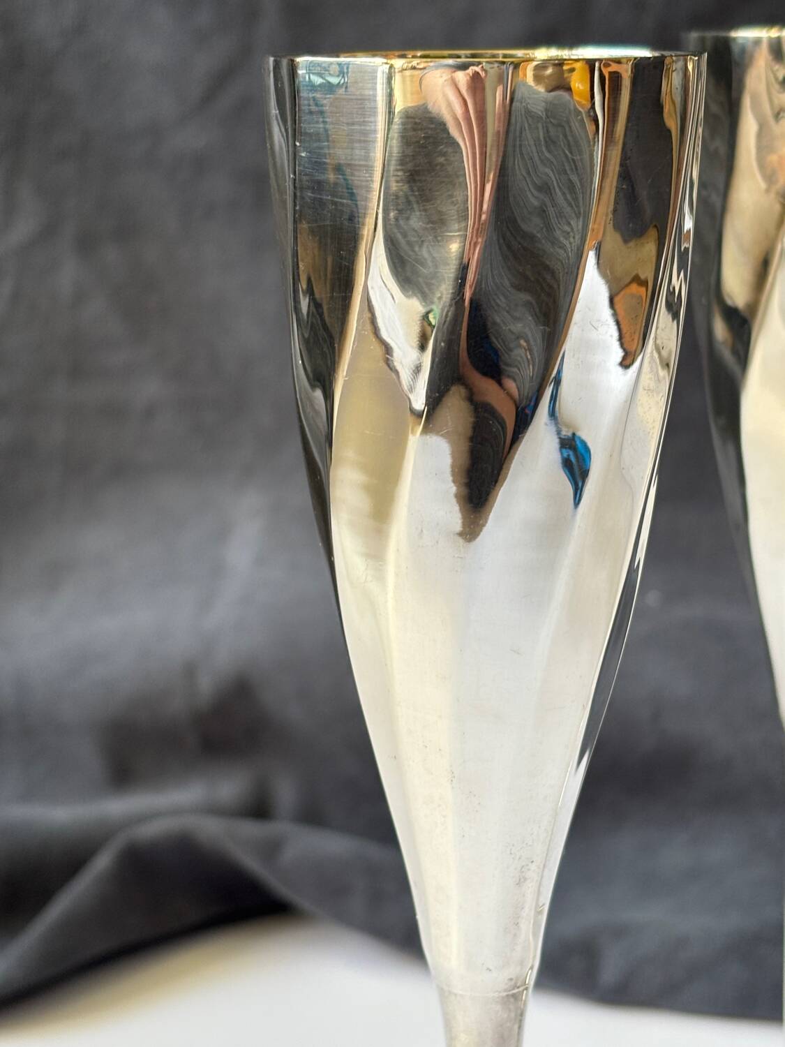 Flûtes à champagne art déco en métal argenté