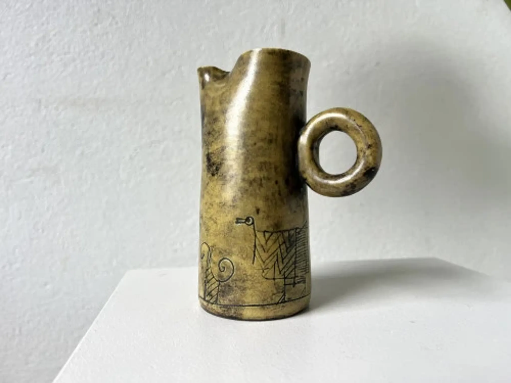 Jacques Blin: Yellow glazed ceramic jug