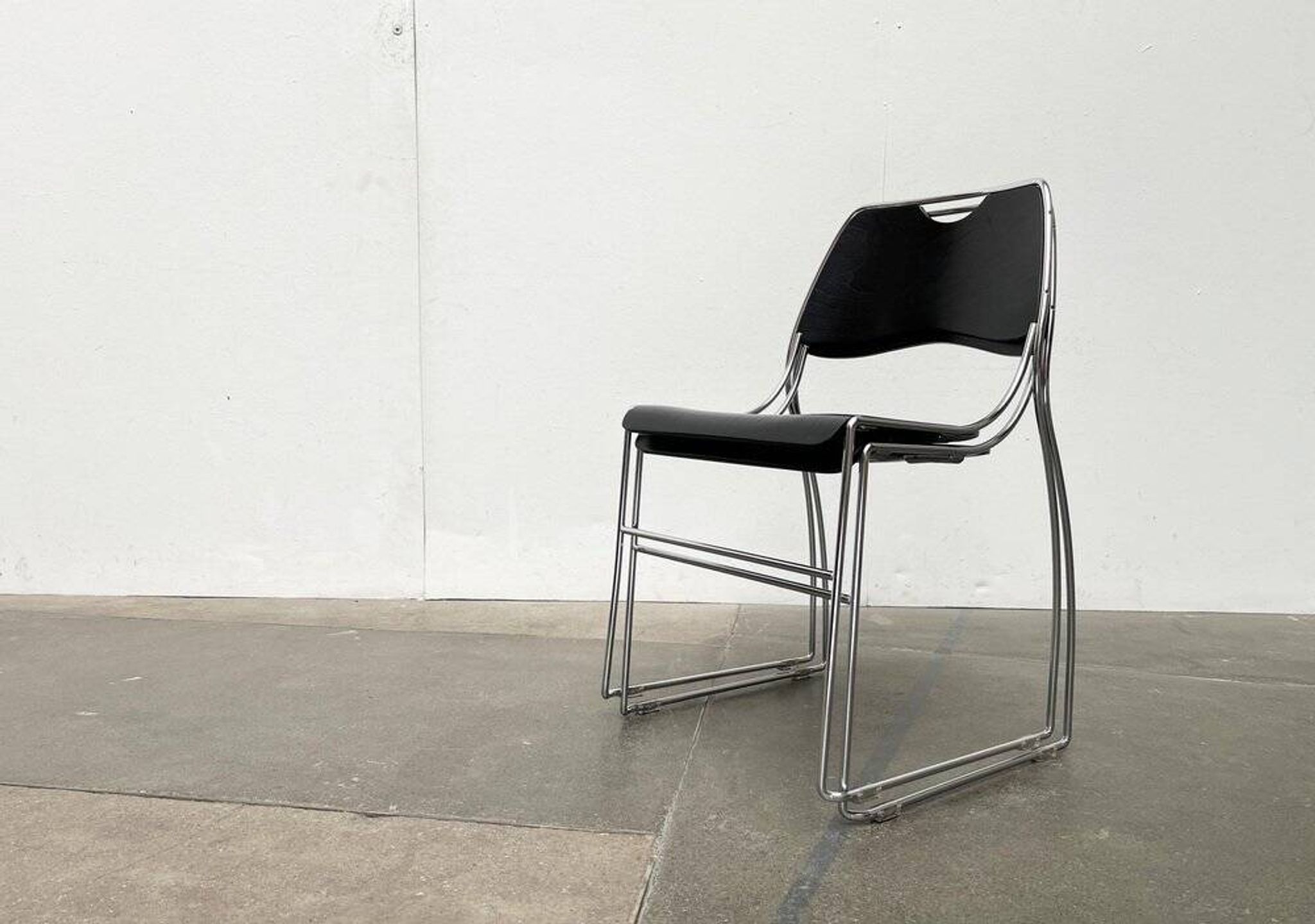 Set of minimalist postmodern stackable chairs, 1980s.