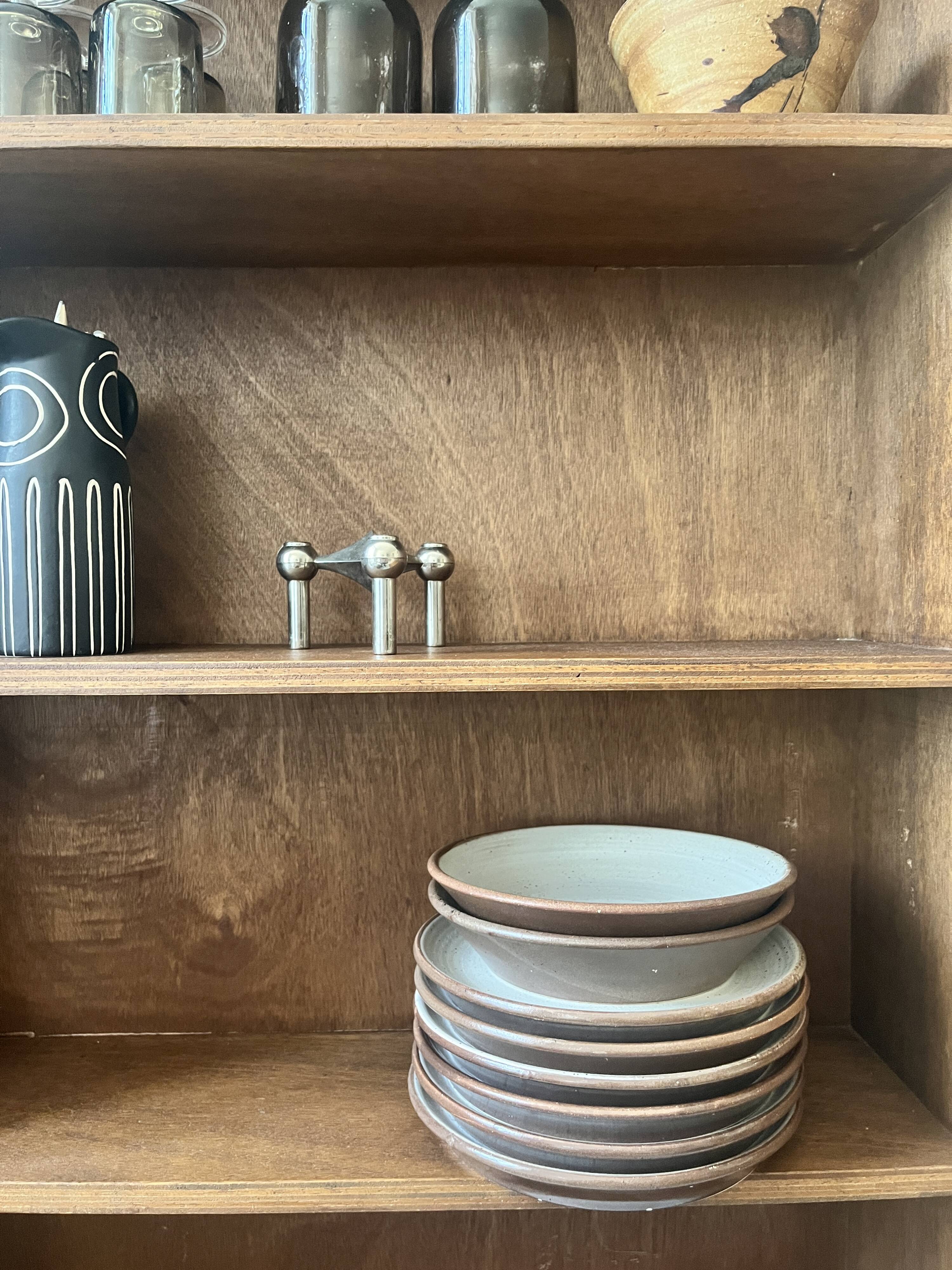 dessert service 6 flat plates + 2 soup plates in Gien sandstone, 1970