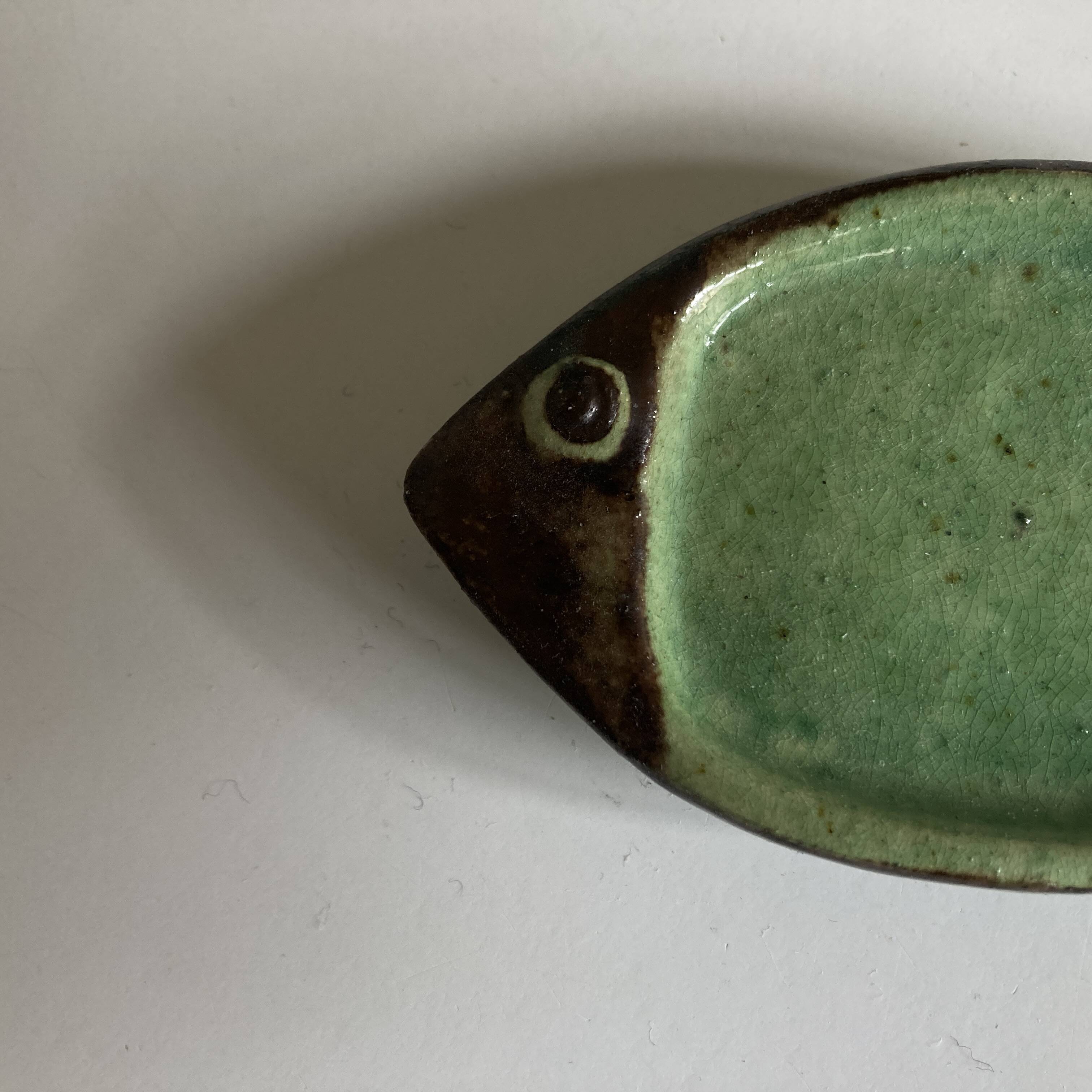 Dieulefit ceramic fish, in green glazed earthenware.