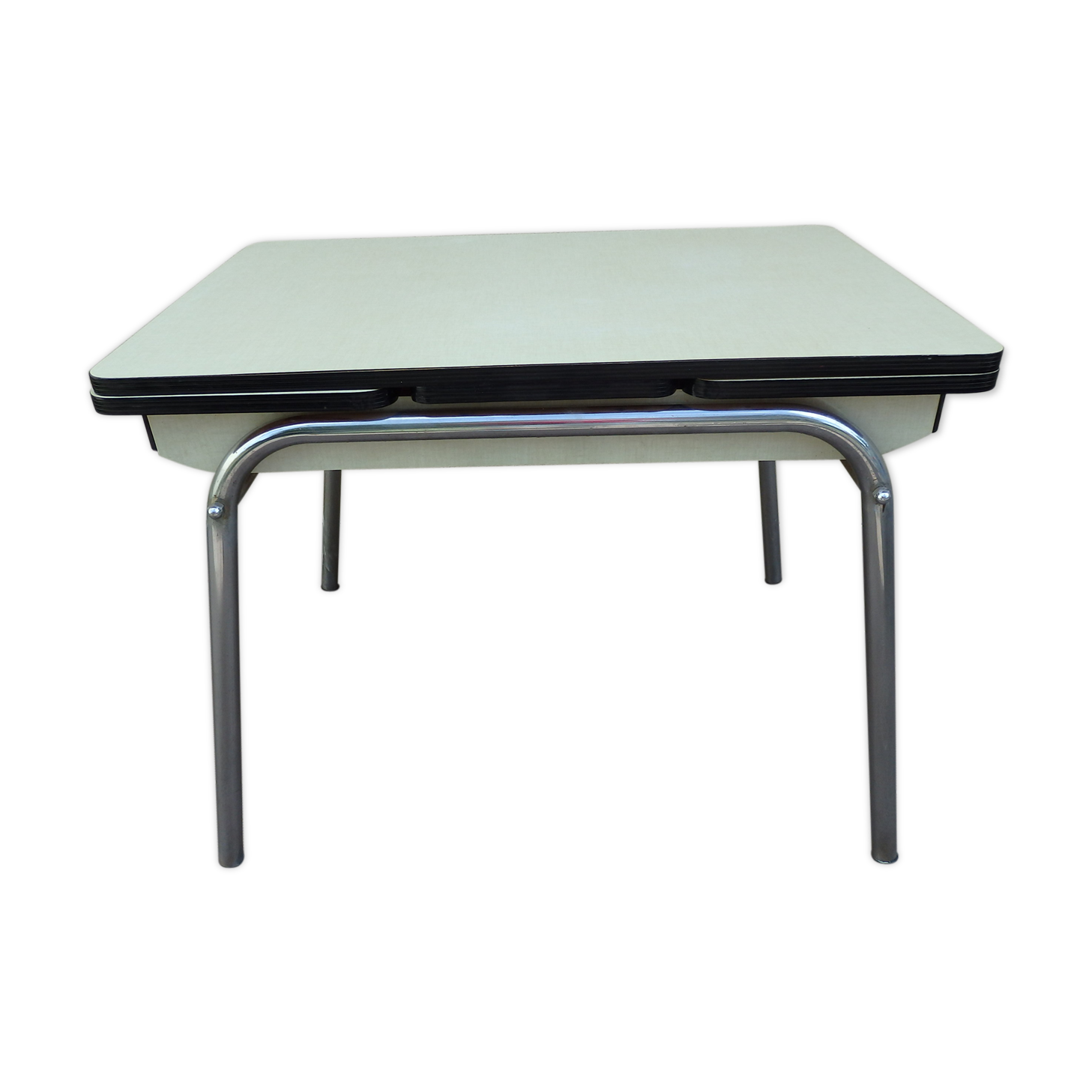 Formica kitchen table