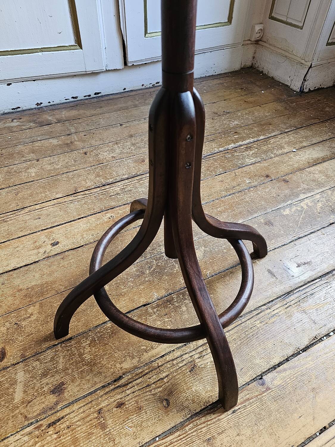 Porte-manteau bois courbé