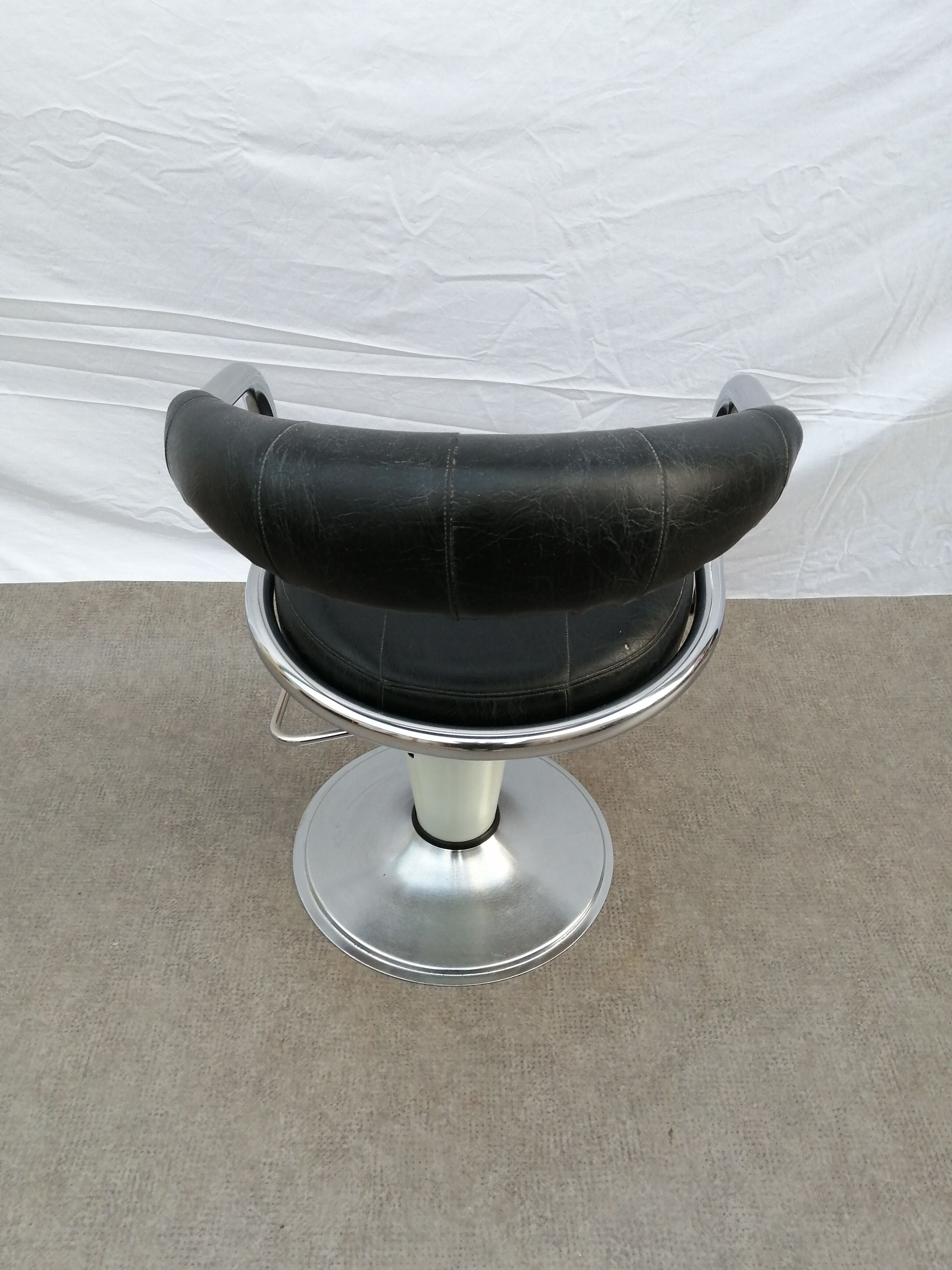 Hairdressing chair foot tulip vintage year 70