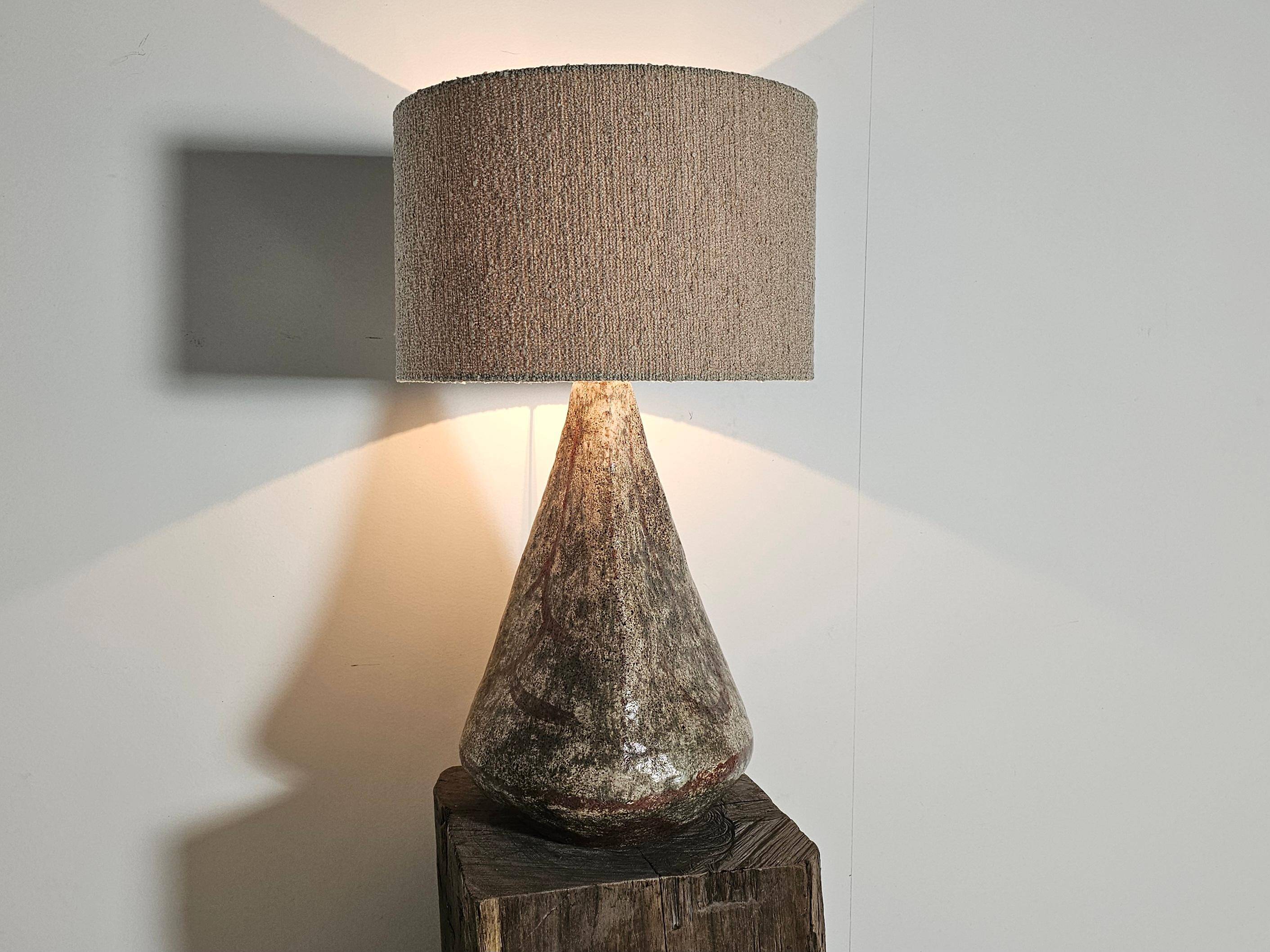 Hand-painted ceramic table lamp in Japanese style, 1970.