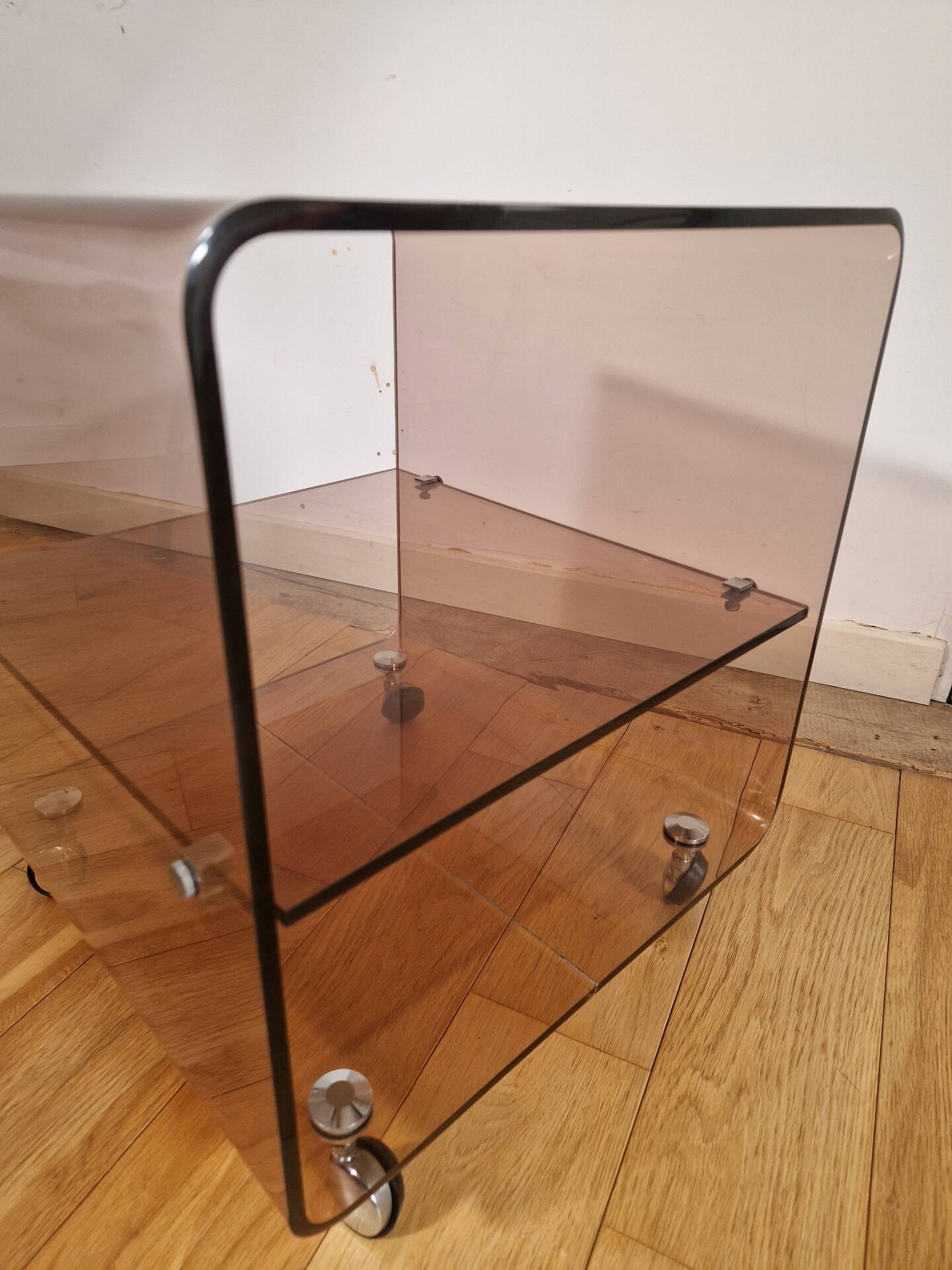 Rolling dessert trolley in Altuglas by Michel Dumas for Roche Bobois.