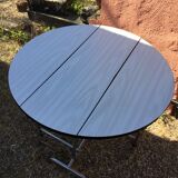 Table in folding Formica
