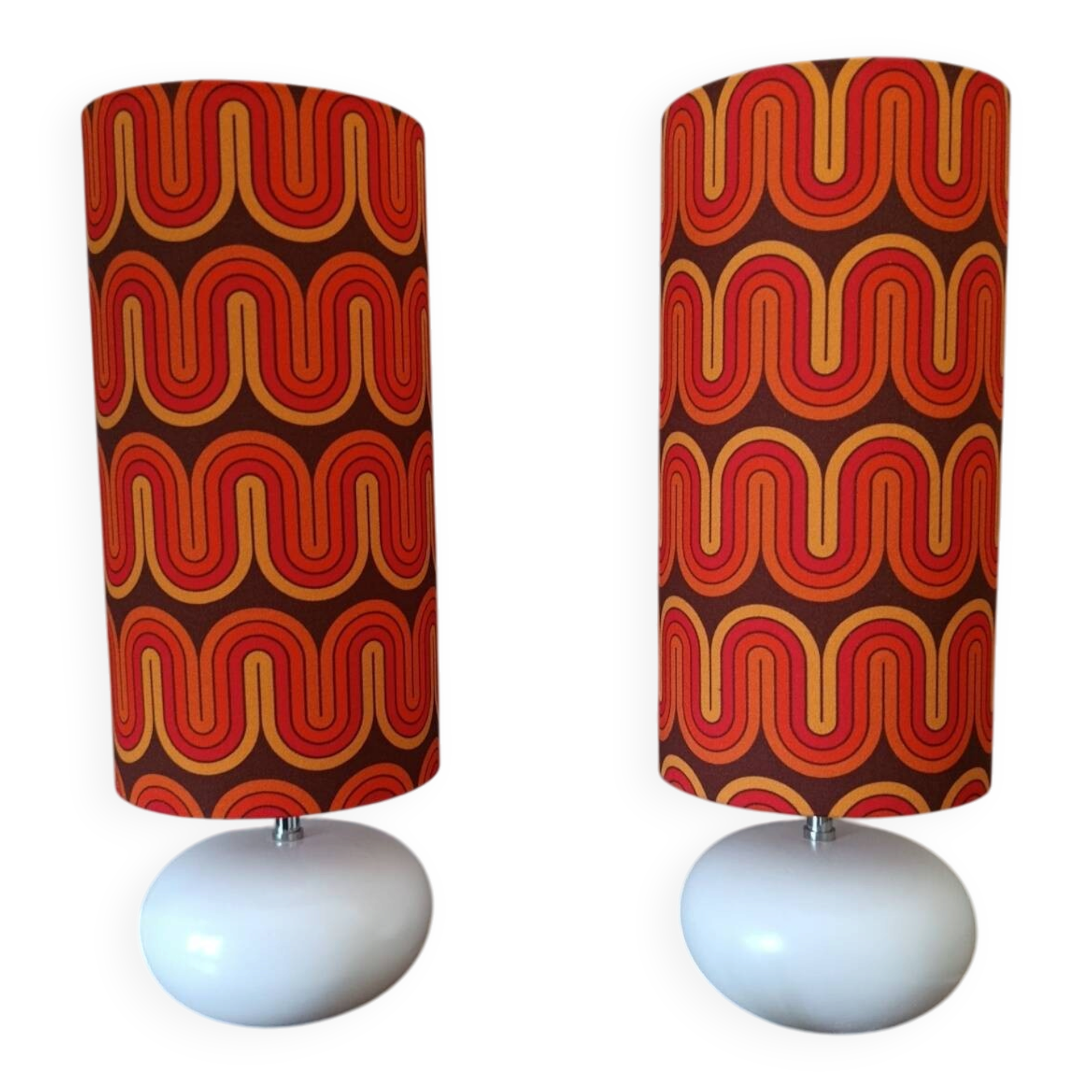 Two lamps with a seventies psychedelic wave print.