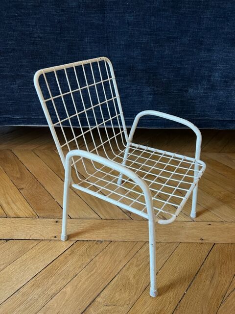 Children's armchair type rio de emu