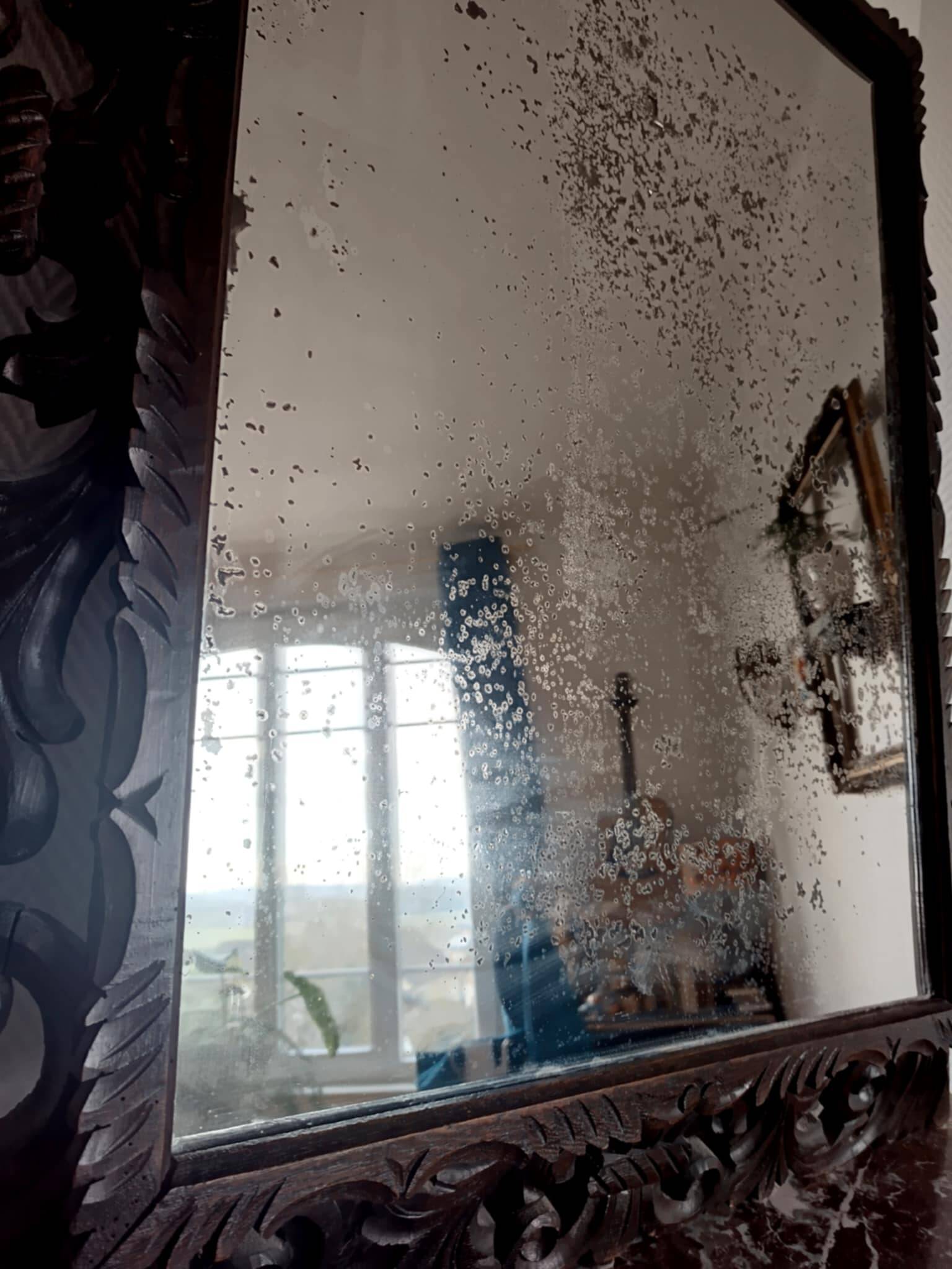 Neo-Gothic mirror in carved oak circa 1940