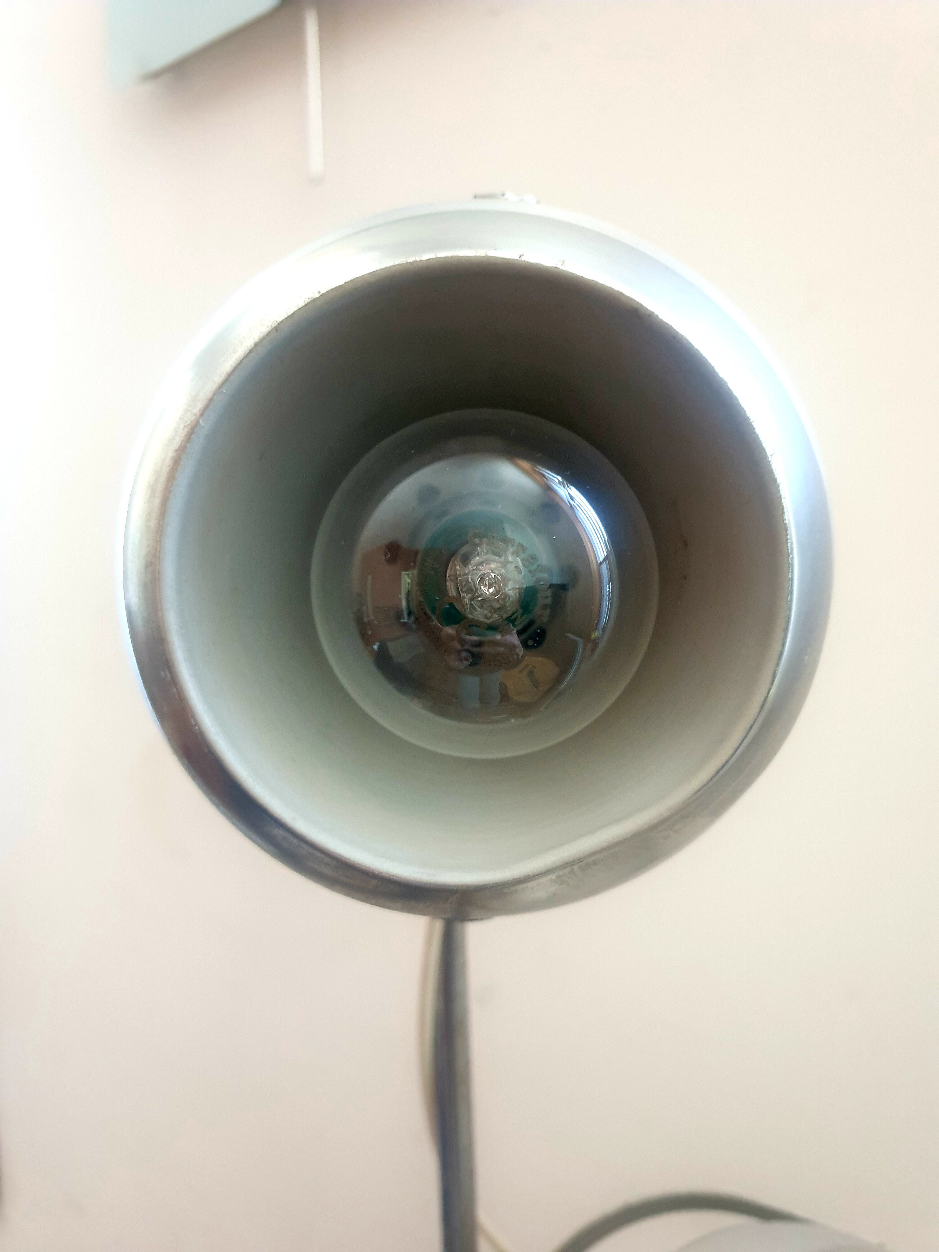 "Eye ball" lamppost