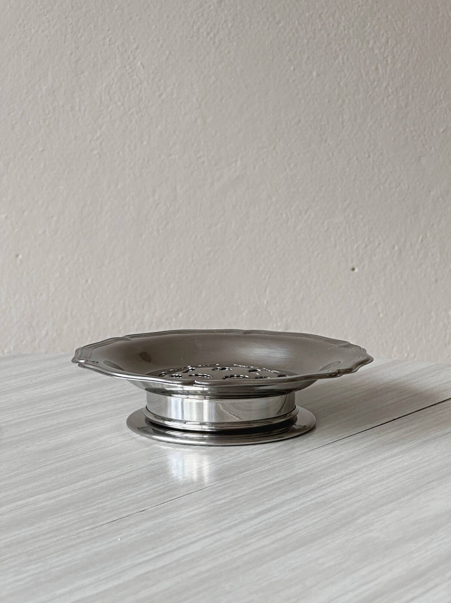 Silver-plated shell butter dish