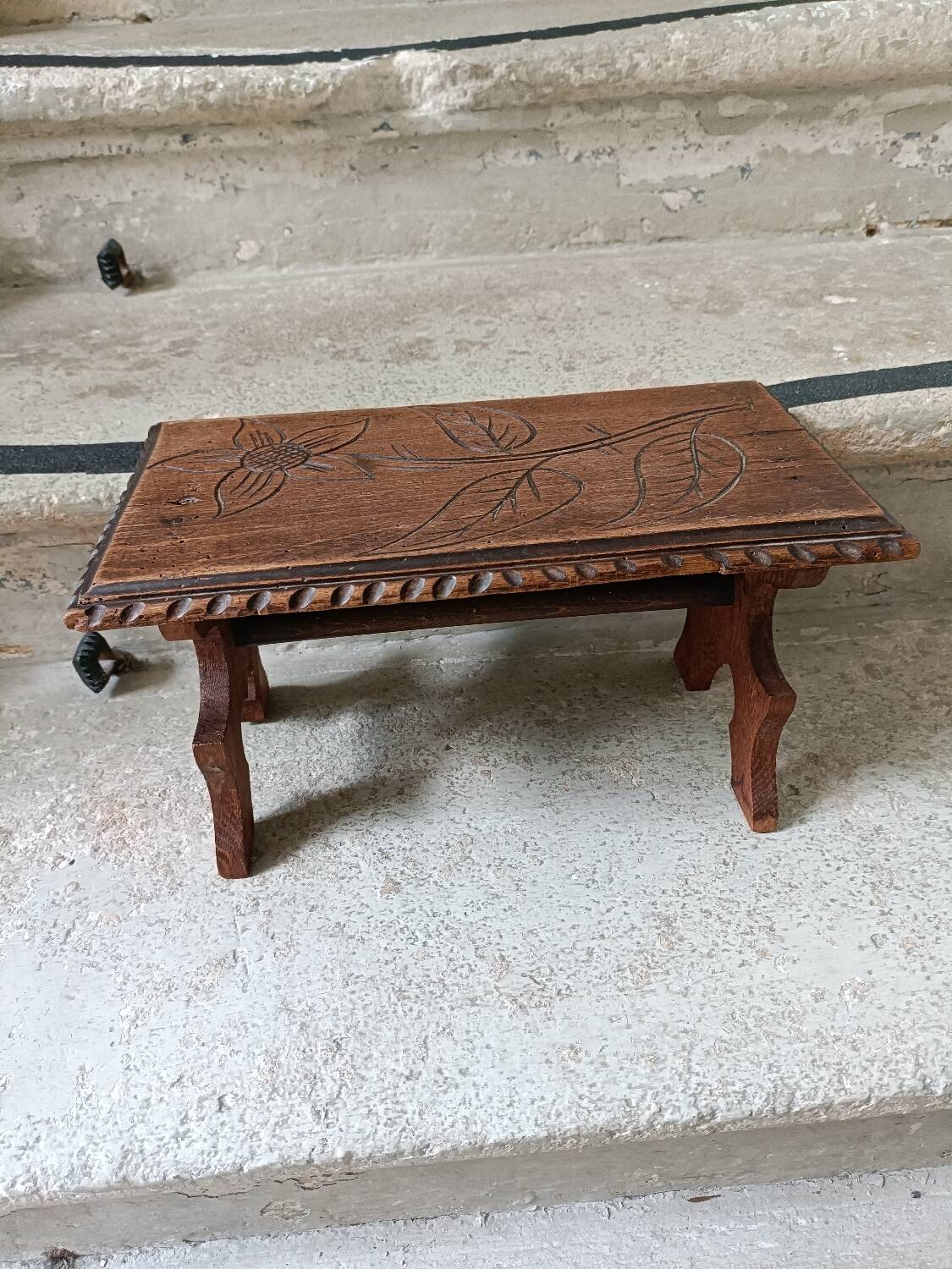 Antique footrest