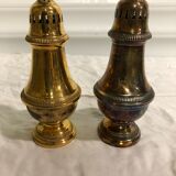 Salt and pepper shaker