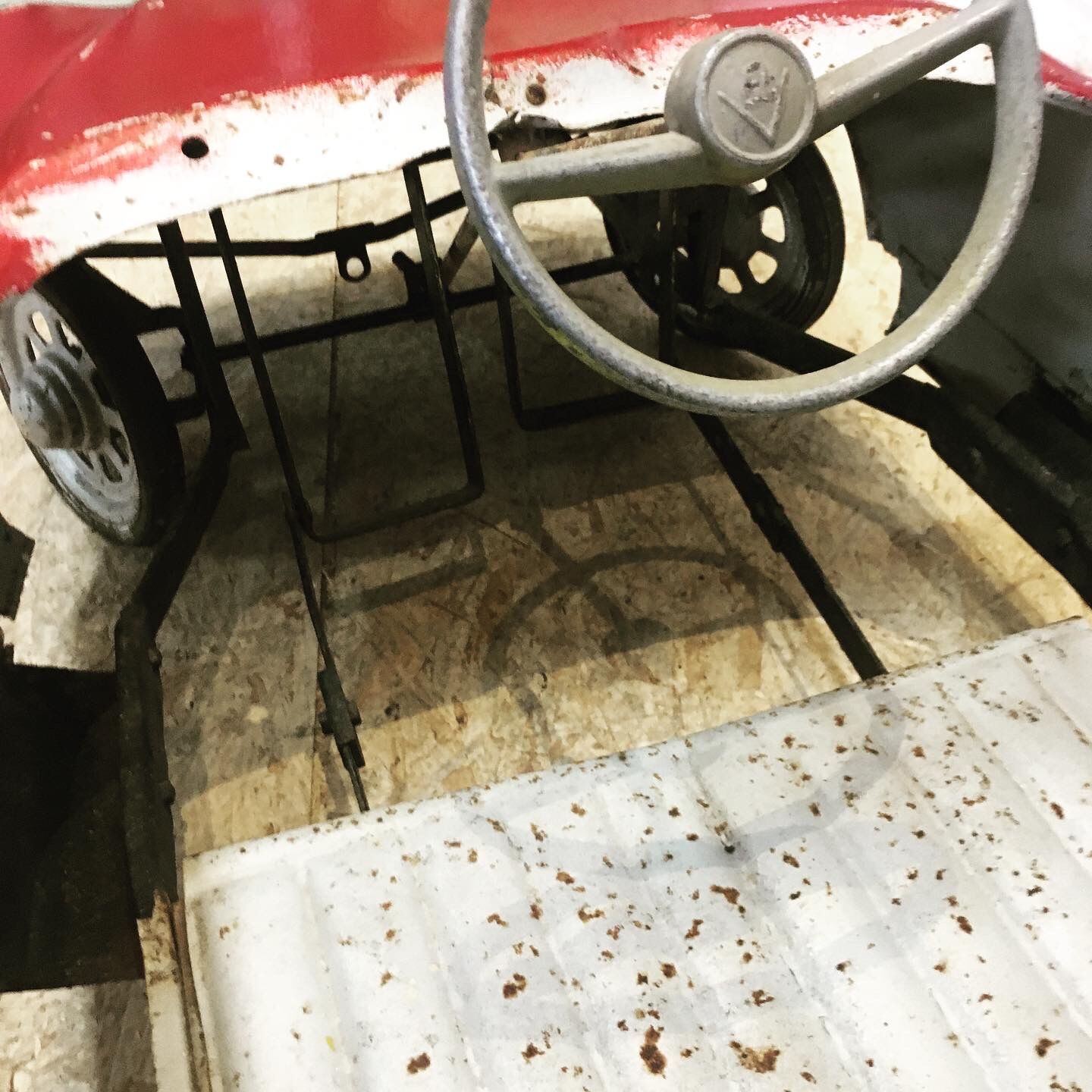 Chrysler pedal car from Judez