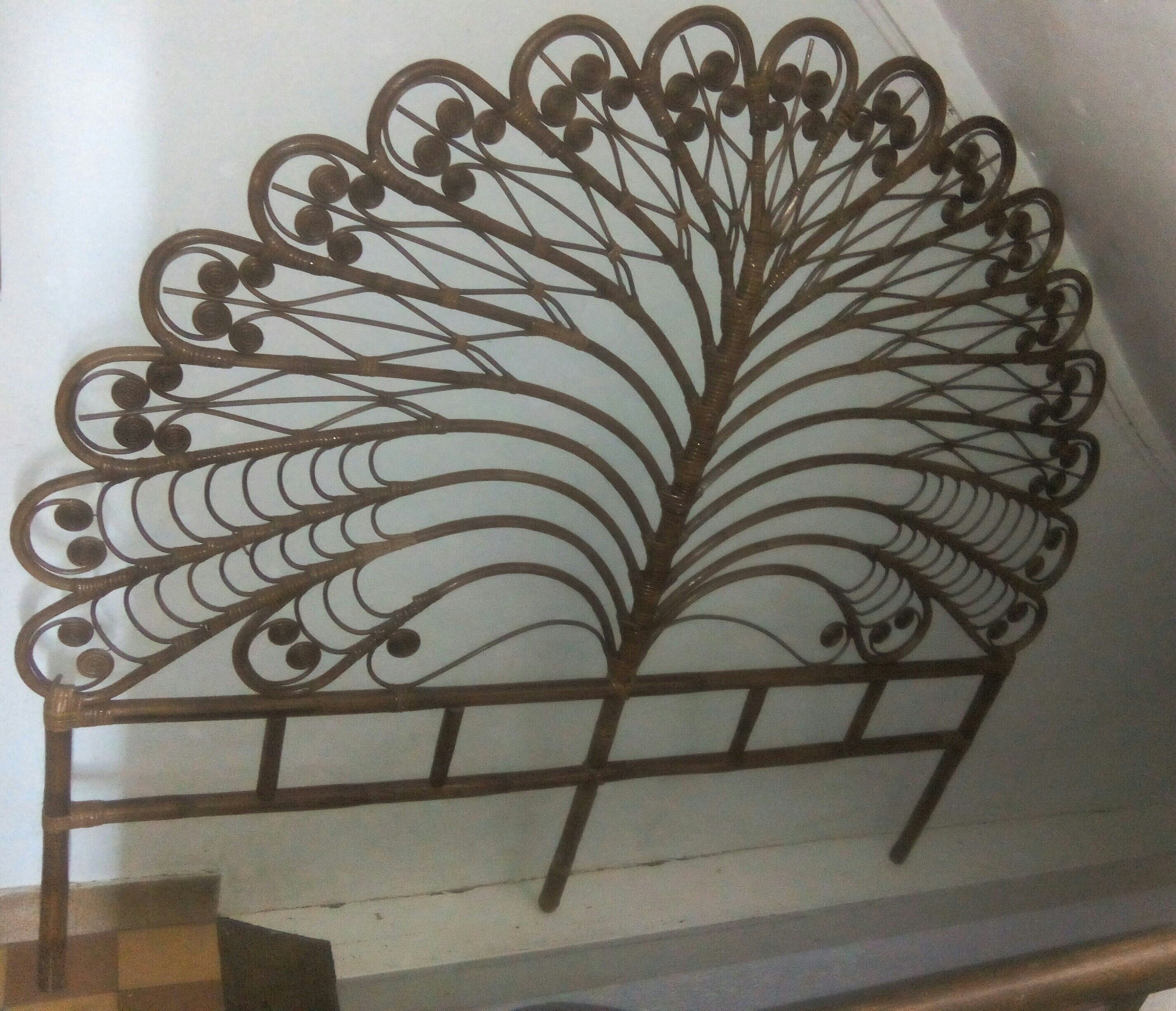 2-seat peacock rattan headboard