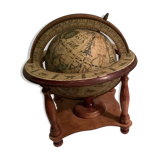 Globe terrestre ancien