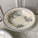 4 hollow plates Terre de Fer Company Ceramics model Thistle made in Holland late nineteenth