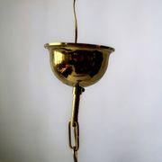 Suspension moderniste en verre sablé blanc et laiton