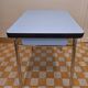 Table et chaises formica bleu