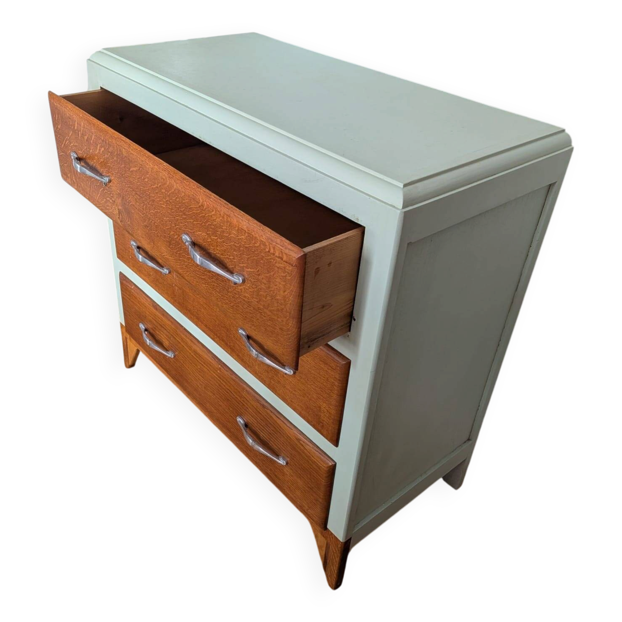 Vintage chest of drawers