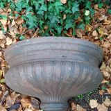 Cast iron planter