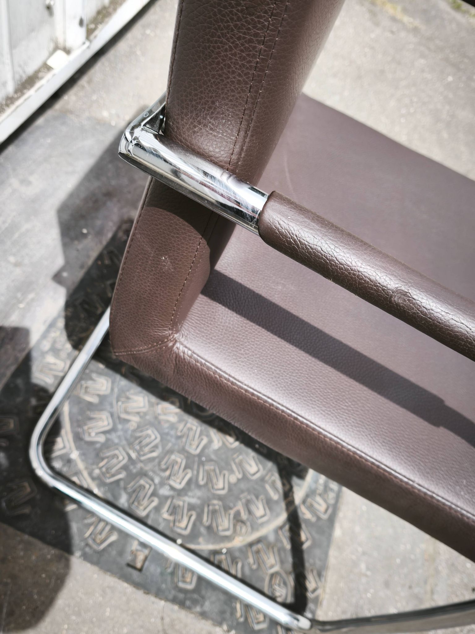 Set of 6 Bene office chairs.