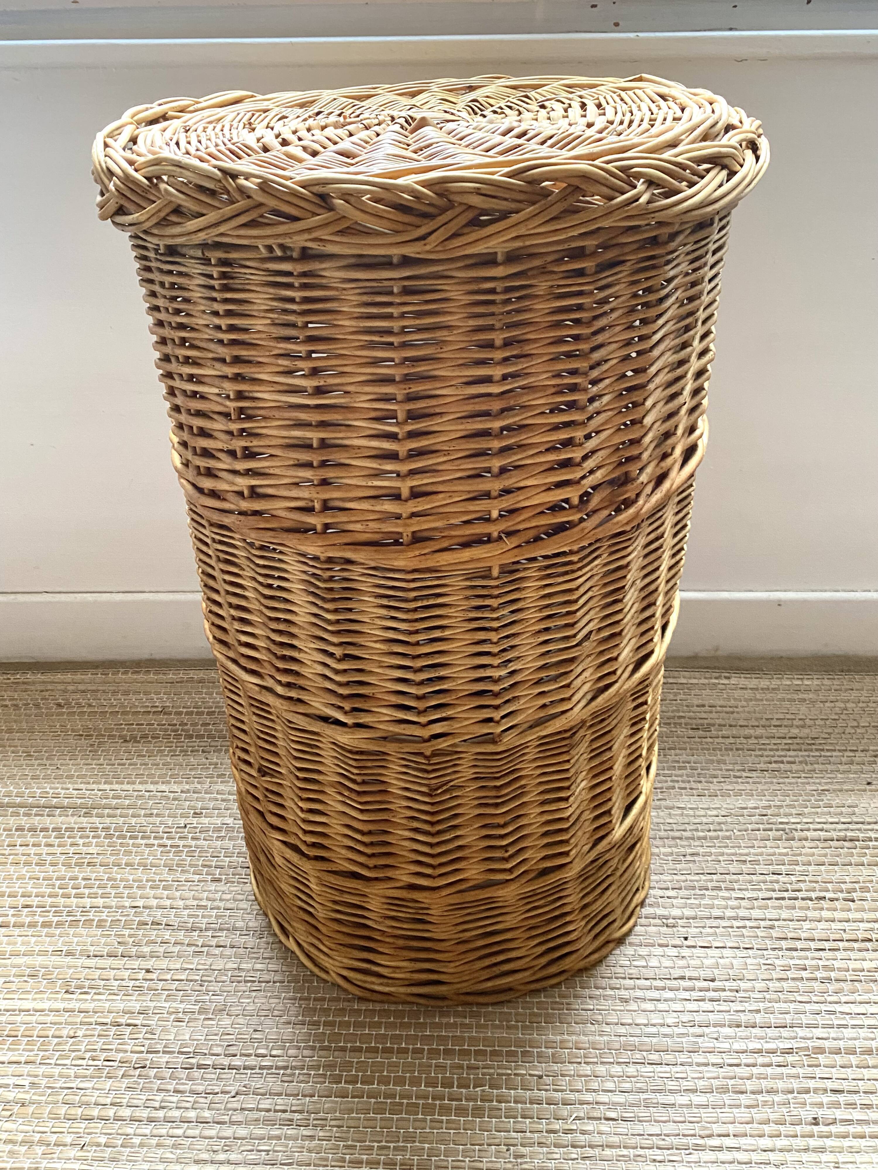 Vintage wicker linen pan