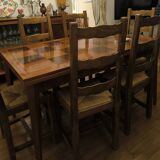 Dining room table