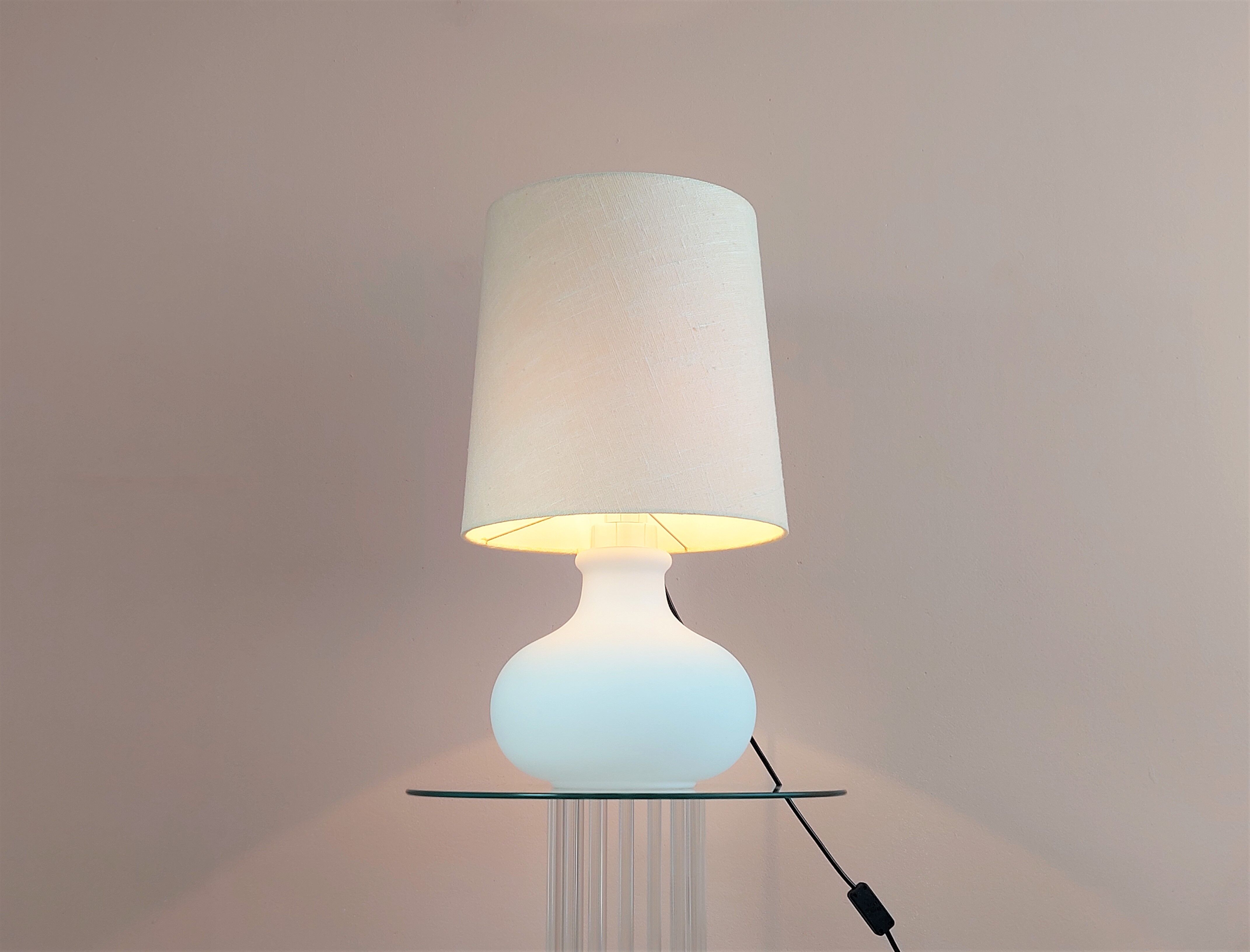 Lampe de chevet par Glashutte Limburg, années 1960.