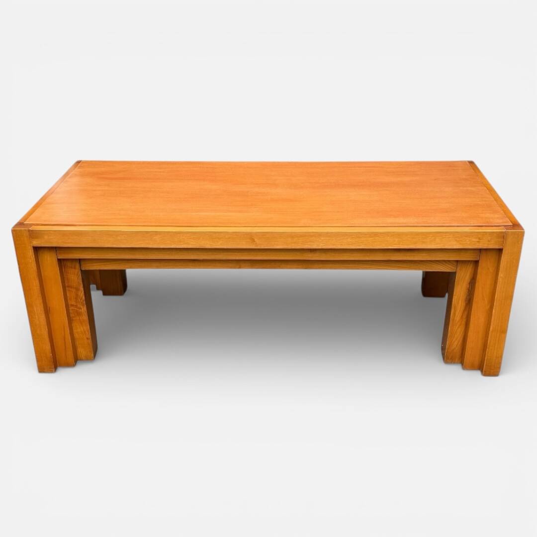 Vintage coffee table in solid elm from the 1970s.