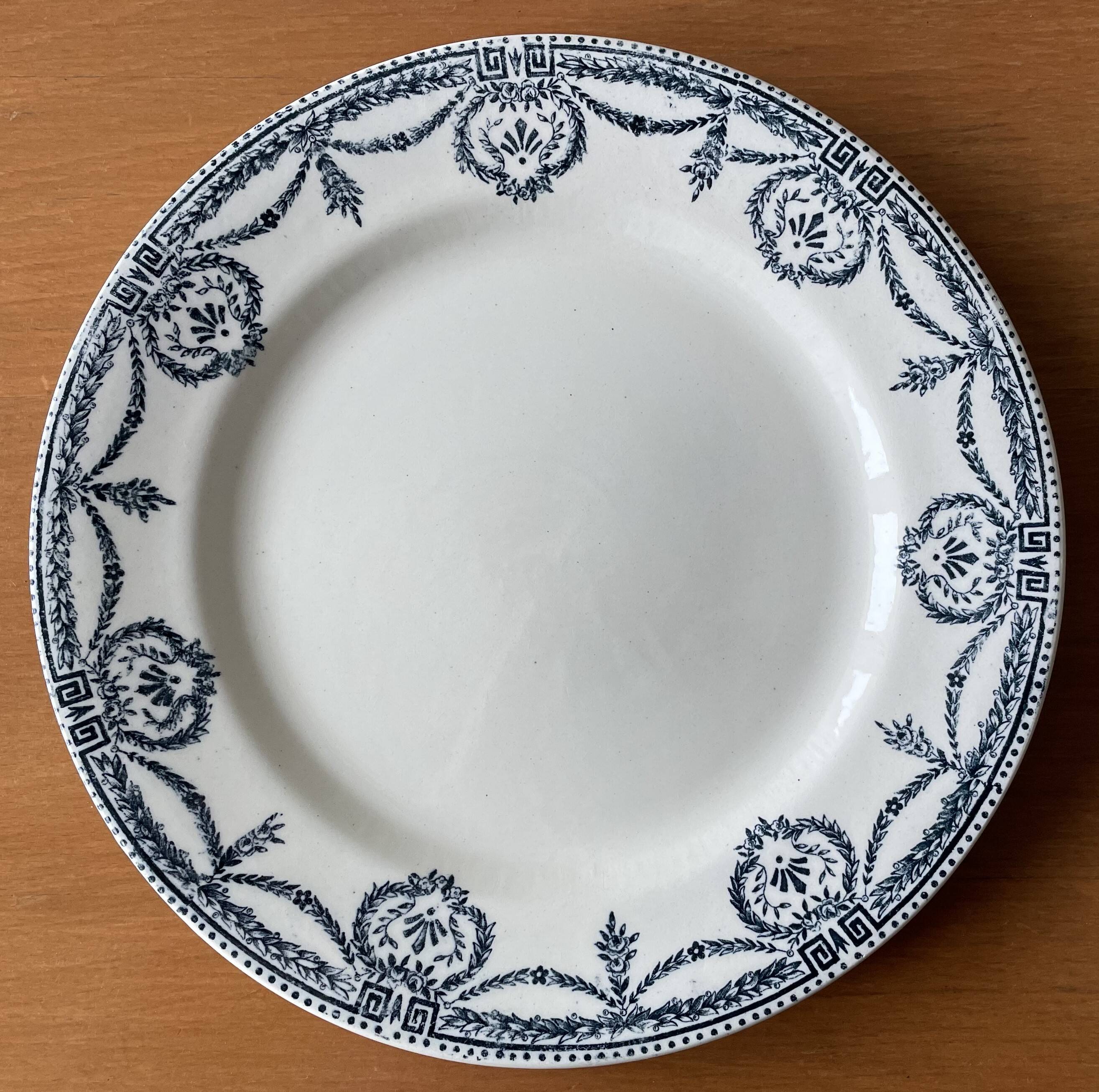 6 antique earthenware dinner plates from Salins-les-Bains (Jura)