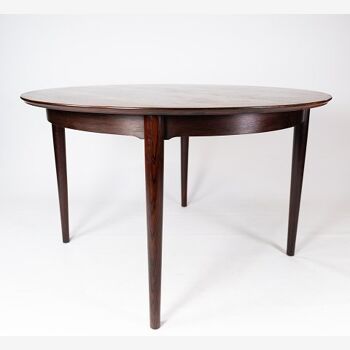 Dining table in rosewood of designed by Arne Vodder from the 1960s.