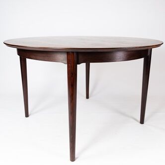 Table à manger en palissandre conçue par Arne Vodder datant des années 1960.