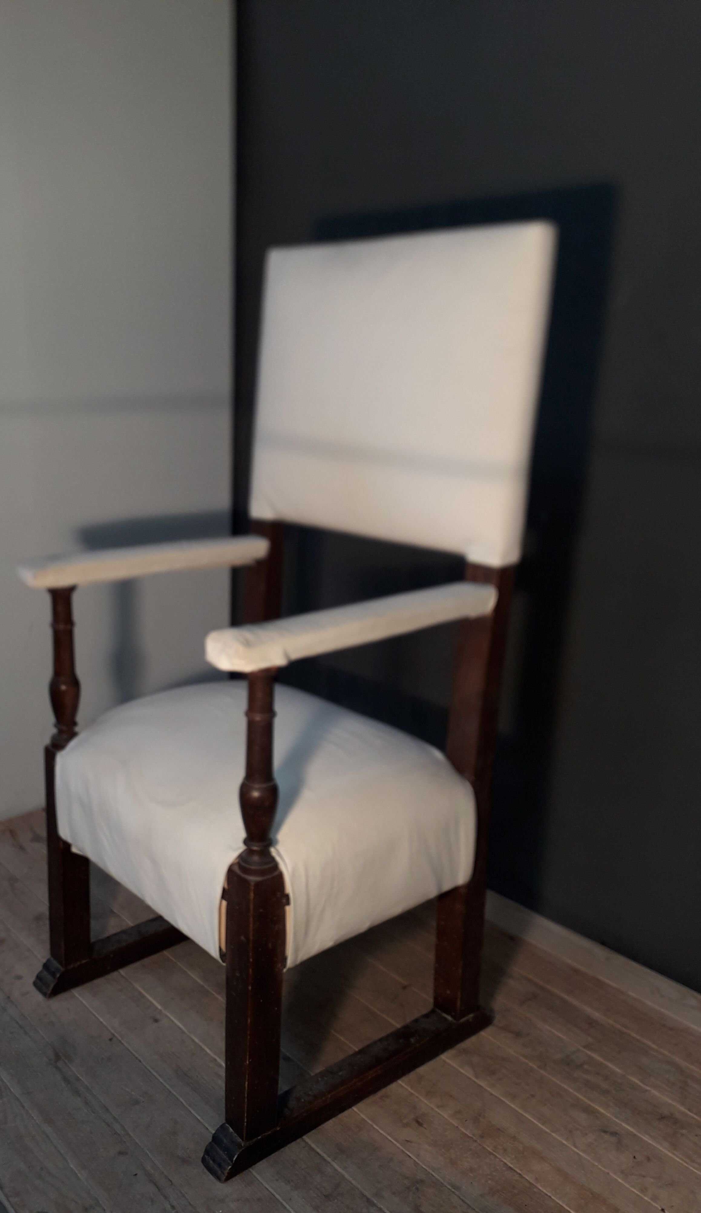 Large buralist chair