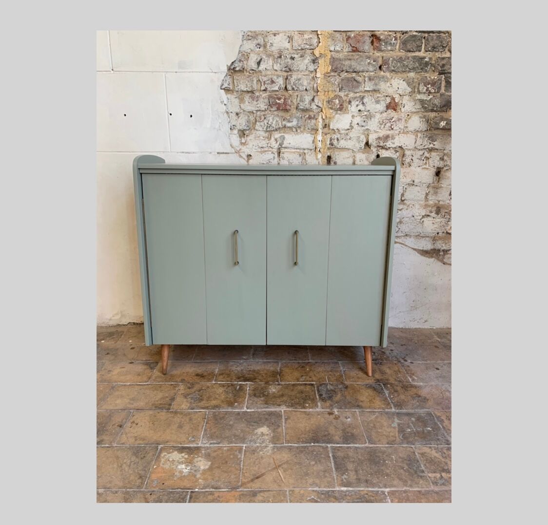 Vintage shoe cabinet - Light khaki