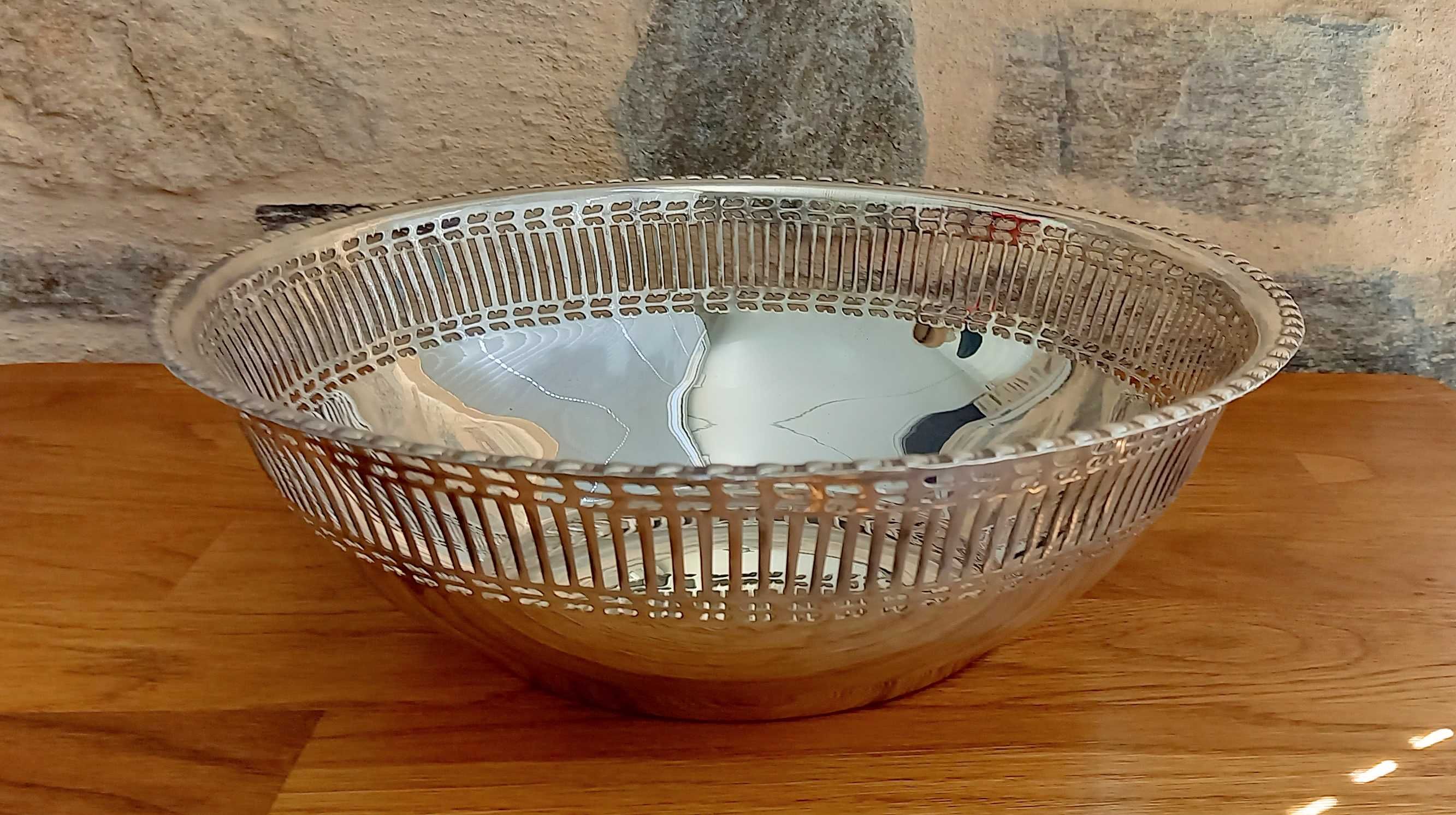 Silver metal bread basket openwork punched