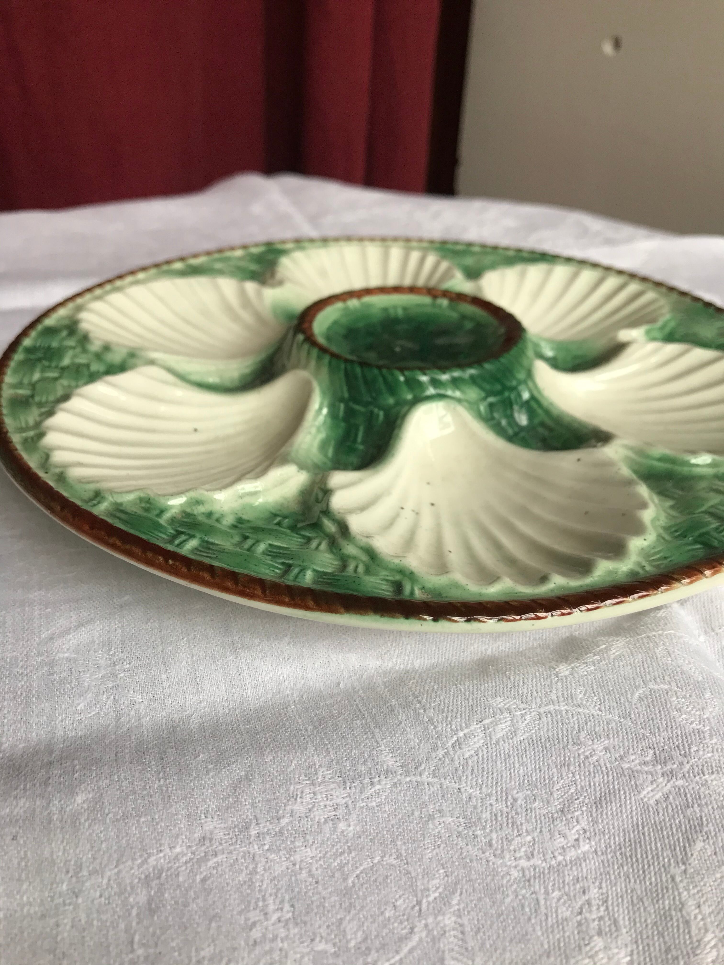 4 vintage oyster plates