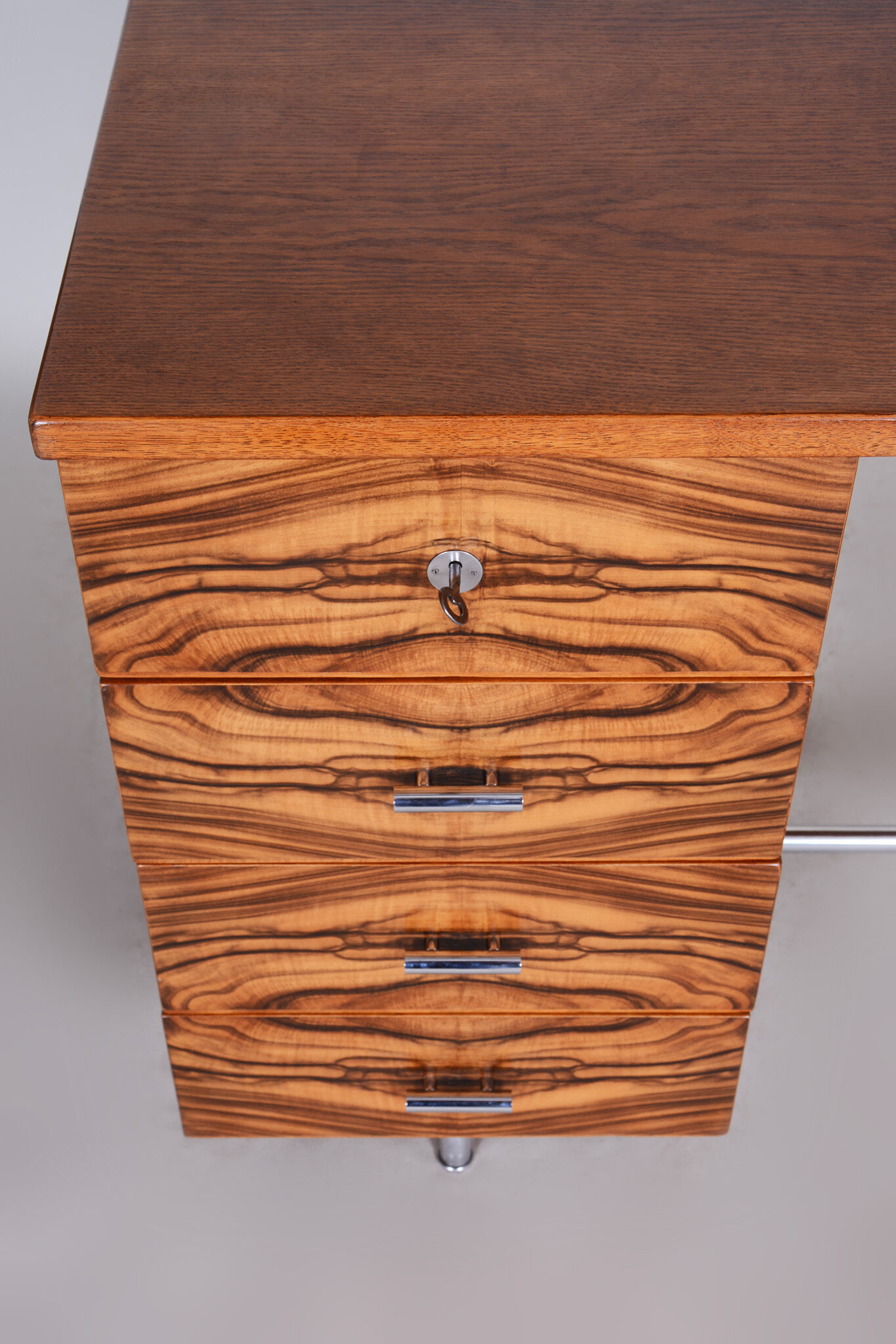Bureau Halabala H180 fabriqué dans les années 1930 en Tchéquie