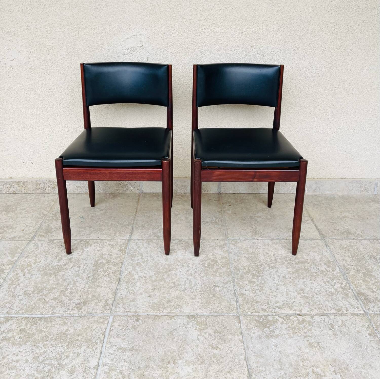 Pair of Scandinavian chairs 1960