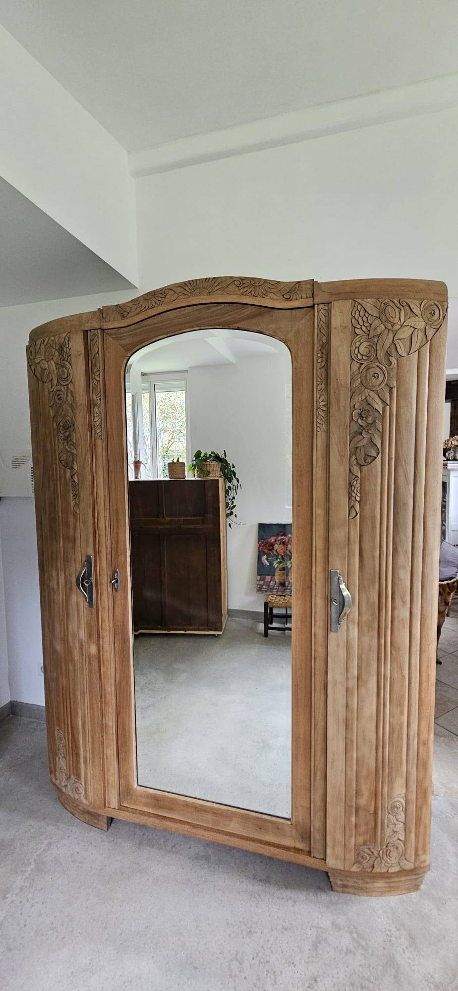 Armoire Art déco, 3 portes, 1 miroir, sablée